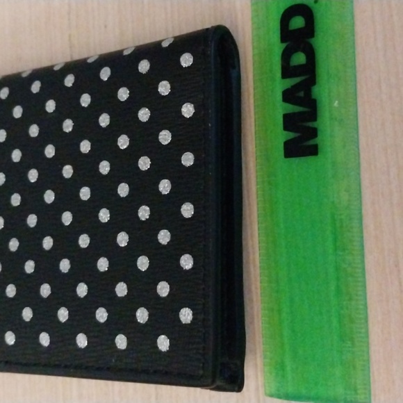 Dots Small Slim Bifold wallet 5.5"x3" black with silver glitter polka dots - Picture 4 of 6